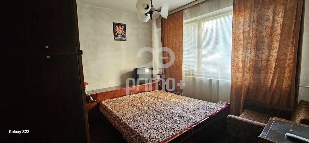 Продава се Тристаен апартамент в Велико Търново, Бузлуджа - 82 кв.м за 1037 €/кв.м - Снимка #2