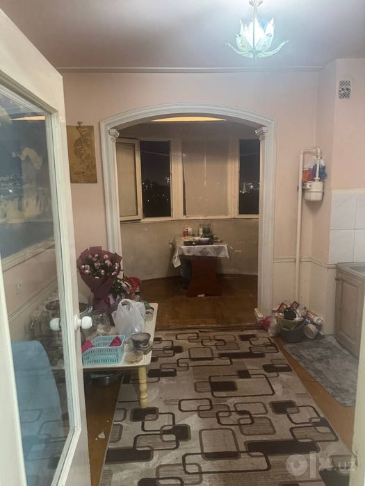Дружба 2/2/9 Без Рмеонт Общ: 60кв.м Ор: Милий Бог Метро