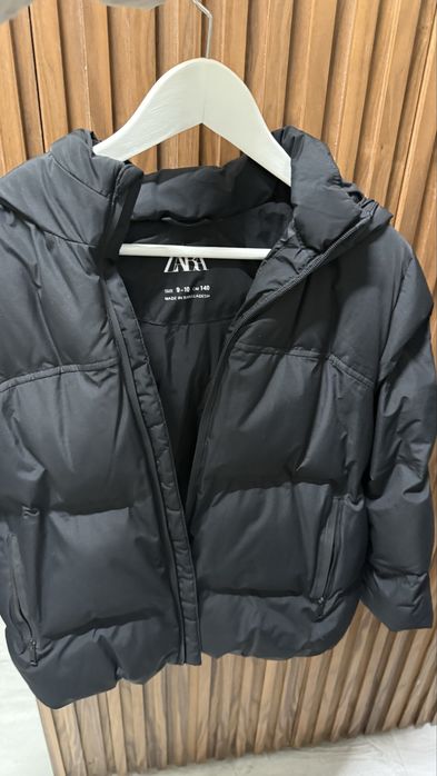 Детская куртка для мальчика zara 140см