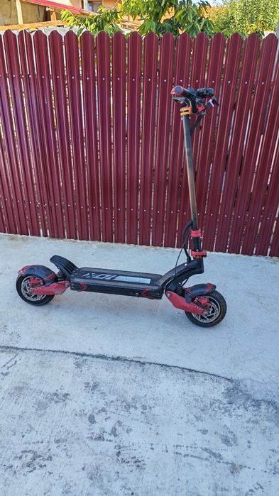 Vând trotinetă zero 10X