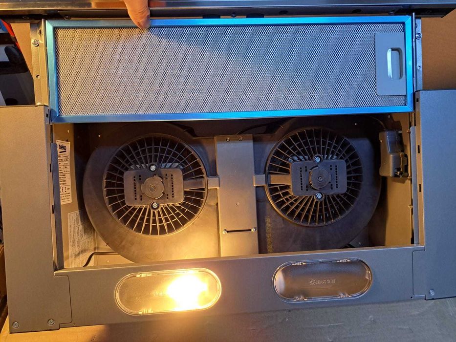 Hota incorporabila telescopica Beko