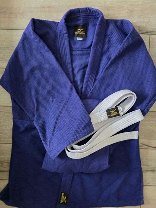 Продам кимоно в синем цвете