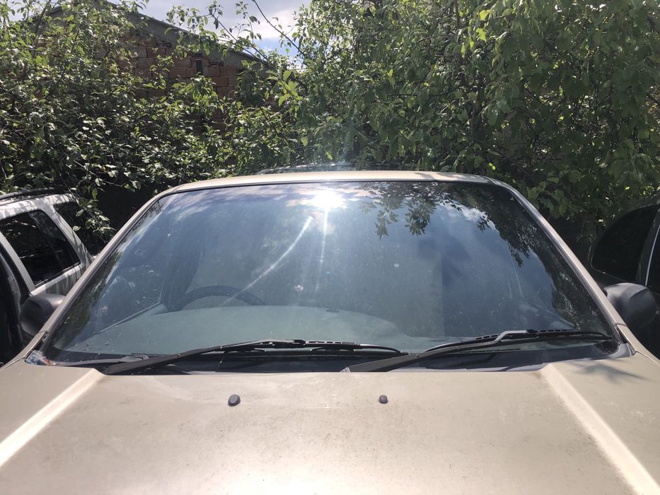 Челно стъкло за ford maverick форд маверик