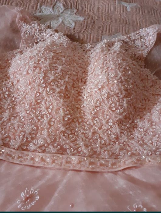 Продам платье новое