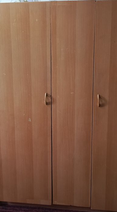 Продаётся шифоньер