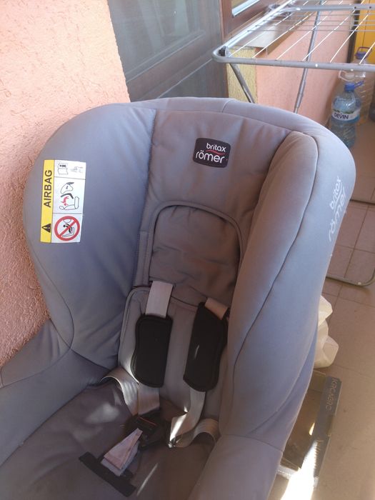 Детски стол за кола