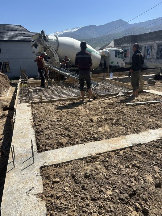 Бригада строителей узбеки