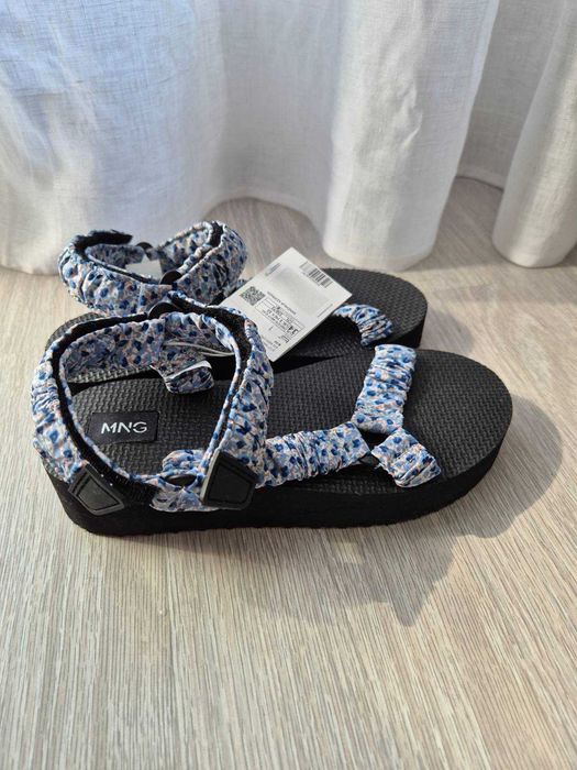 Sandale trekking copii Mango, numar 34 [noi, cu eticheta]
