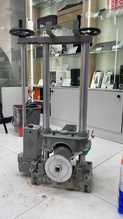 Резчик стен Alteco WC6712