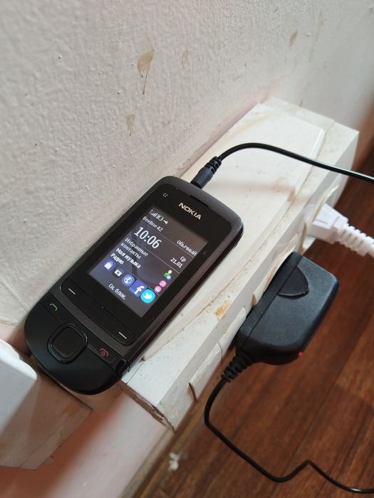 Продам телефон кнопочный