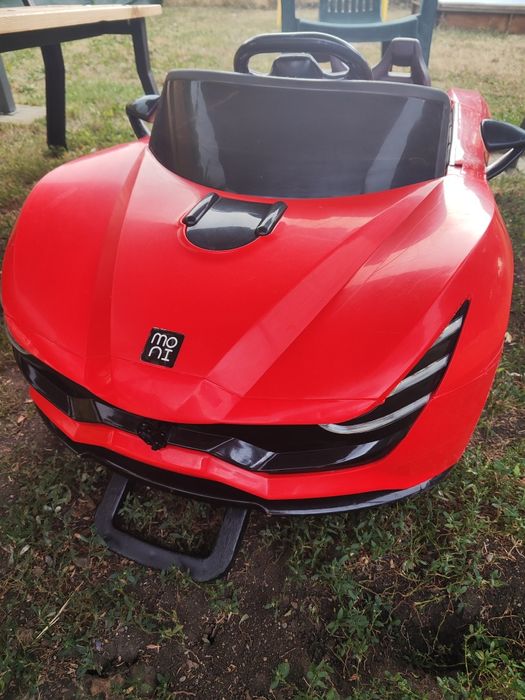 Акумулаторна кола Moni Magma