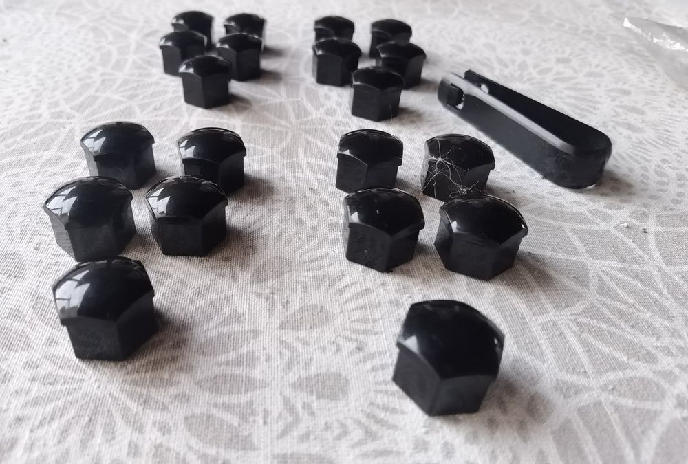 Хромирани капачки за болтове 17 и 19 мм