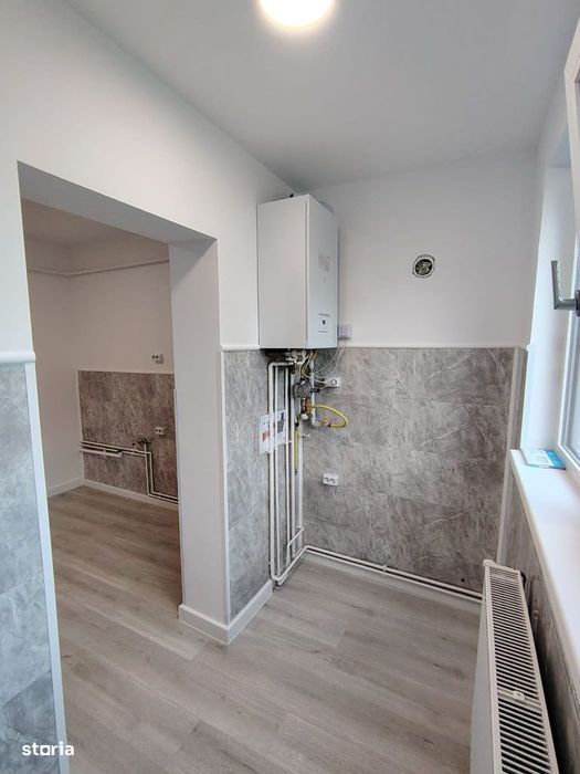 Apartament nemobilat cu 3 camere -zona RAGC.