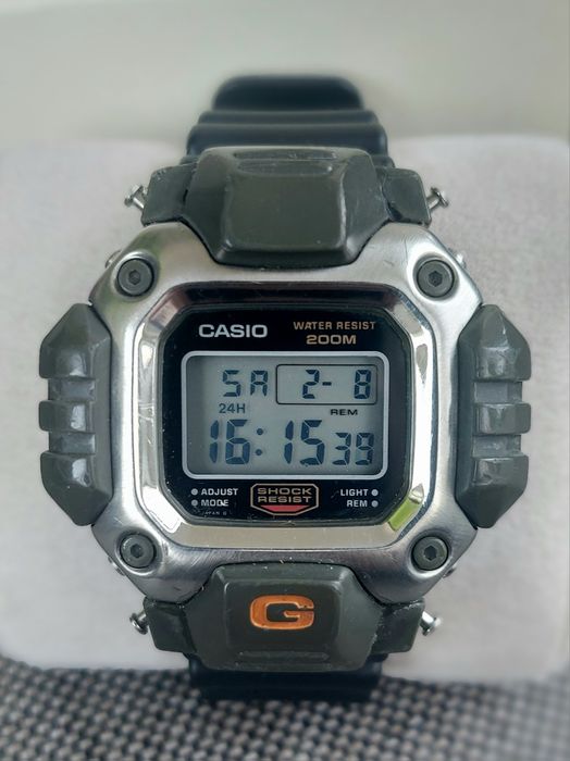 Casio G-Shock DW-6400C-1 (Gundam) Vintage