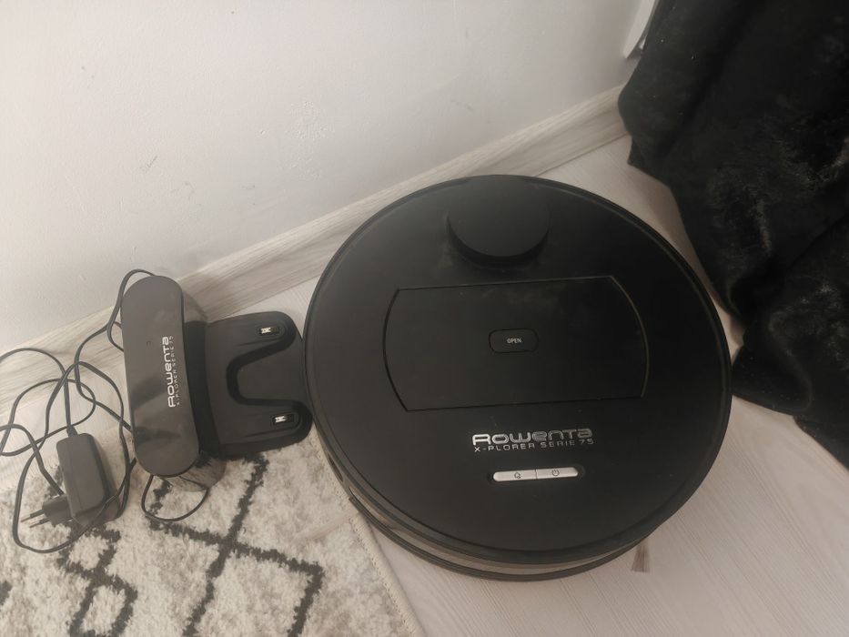 Aspirator robot Rowenta E-xplorer serie 75  defect