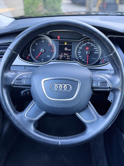 Audi A4 facelift 2.0tdi 2014 limuzina ‼️atentie km ‼️