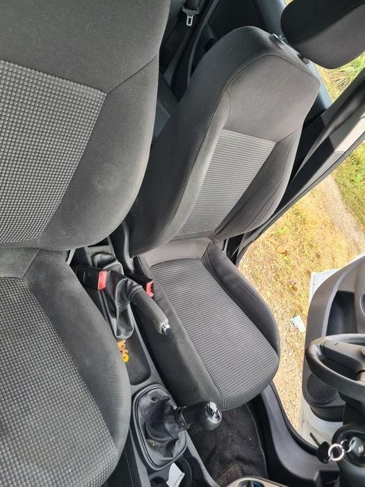 Dezmembrez 4 usi Y474 1.0 12v twinport Z10XEP Opel Corsa D