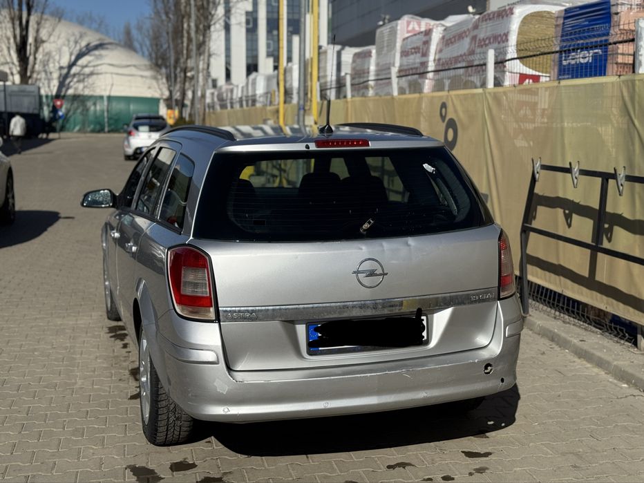 Opel Astra H 1.9 CDTI