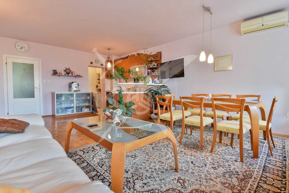 Тристаен апартамент в кв. Хладилника № 74491