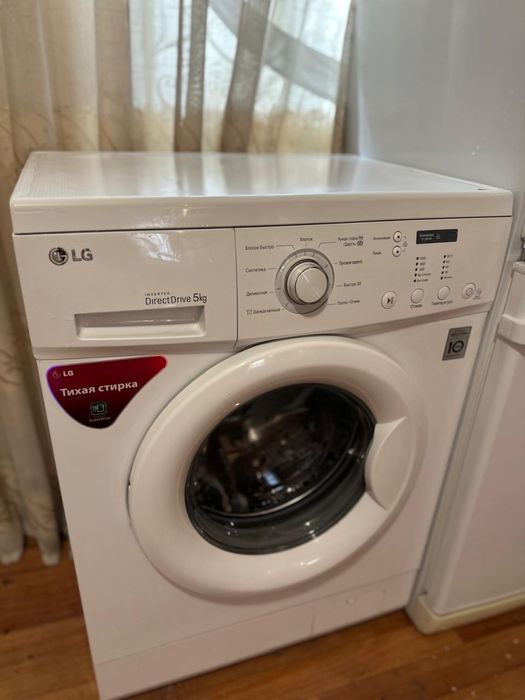 Холодильник.  Indesit