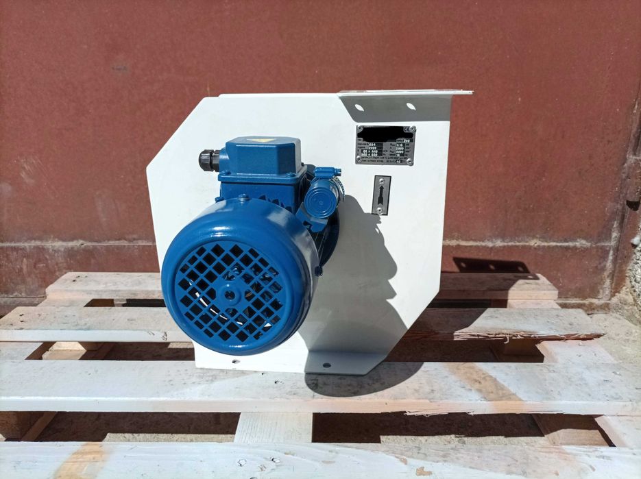 Вентилатор центробежен 200 m3/h при 900 Pa