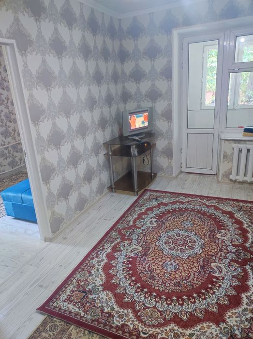 Телевизор  работает отлично.