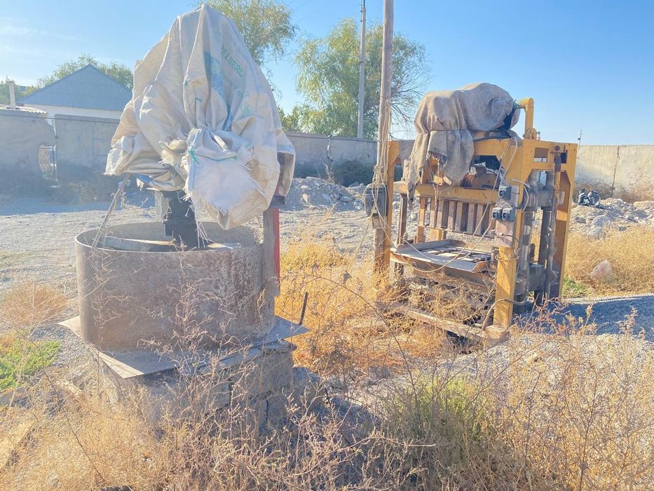 Станок для пр-ва шлокоблока.