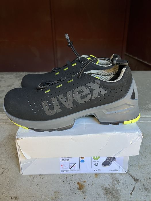 Vand pantofi protectie Uvex marimea 42
