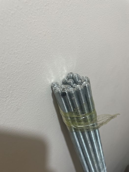 Шпилька резьбовая, d - 10мм