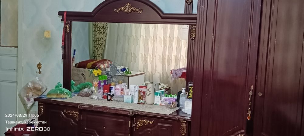 Сотилади мебел спалний