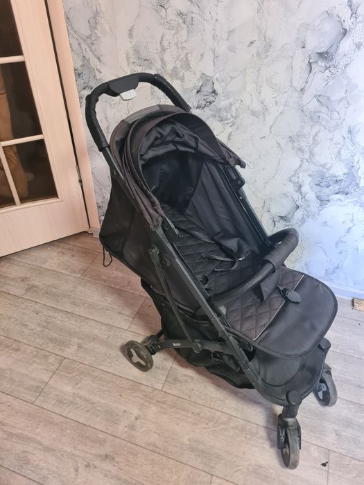 Продам детскую коляску