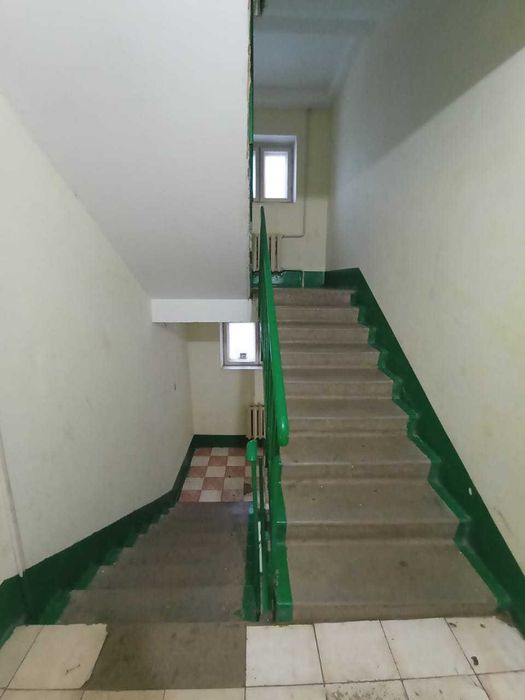 Продам 1 комн. квартиру в Уральске