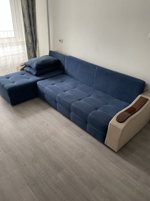 Диван б/у синий