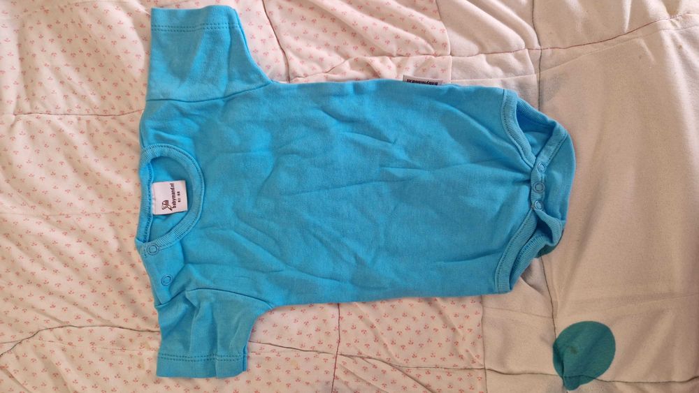 Бебешко боди с къс ръкав