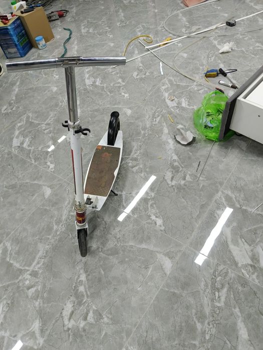 Продам самокат б/у