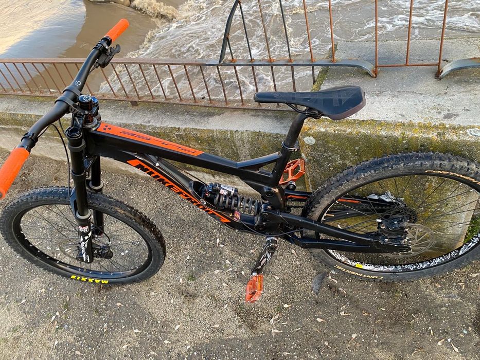 Nukeproof колело