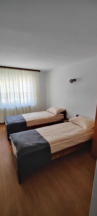 inchiriez casa noua in Salatrucu