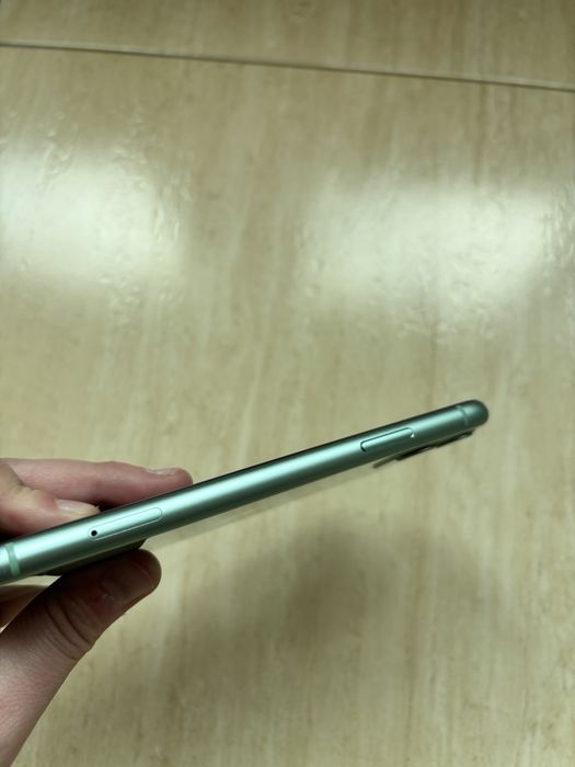 iPhone 11 64GB, Green