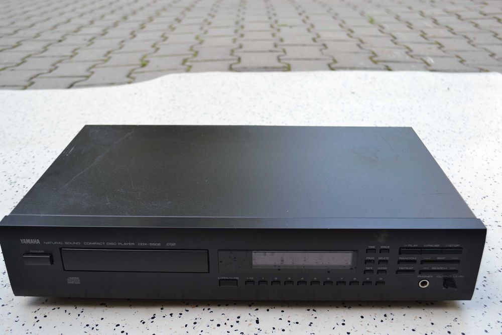 Cd player Yamaha CDX 550 E