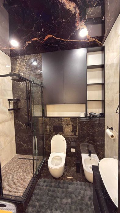 An apartment for rent located in a convenient area of Tashkent.