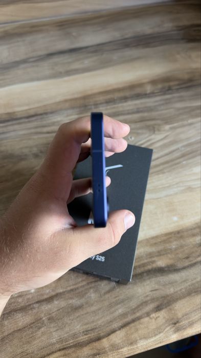 Продам Samsung S25