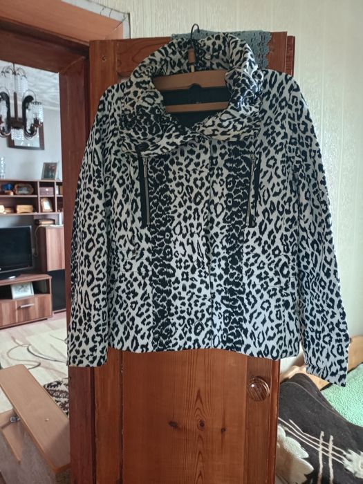 Продам Верхняя одежда