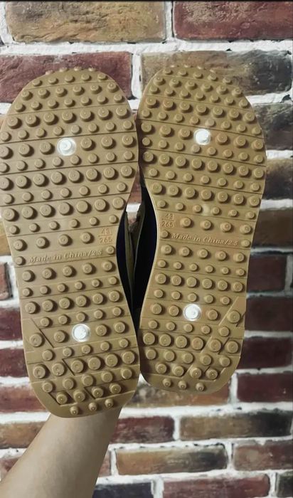 Продам кроссовки мужские