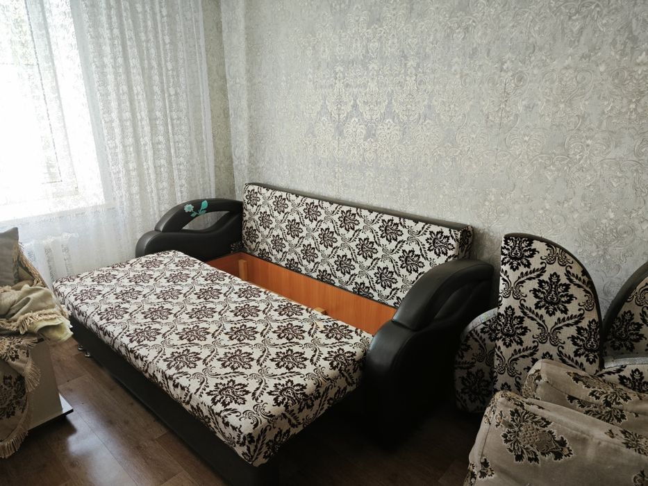 Продам диван + кресло