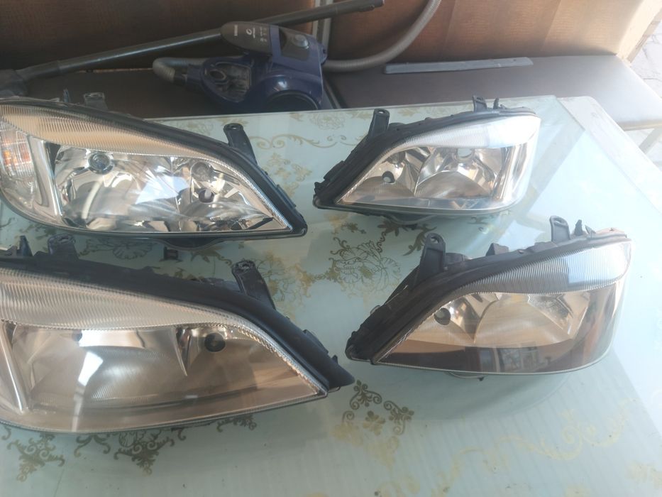 Фары на Опель Астра Джи оригинал