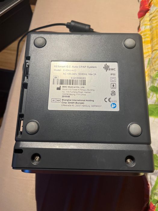 Апарат за сънна апнея с овлажнител употребяван