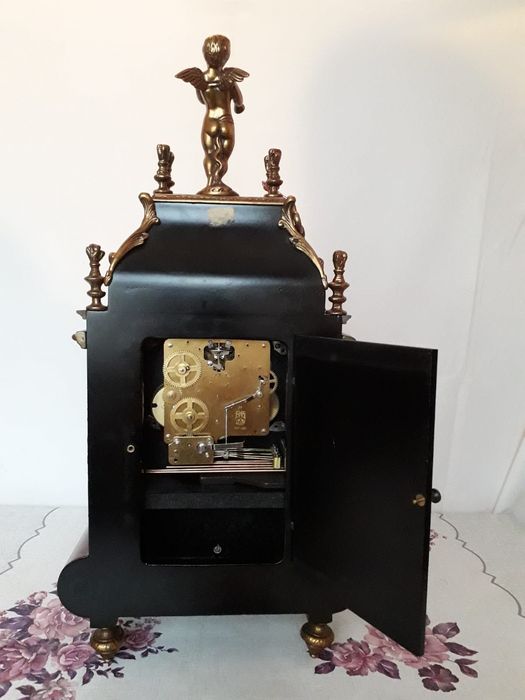 Ceas de Semineu German.