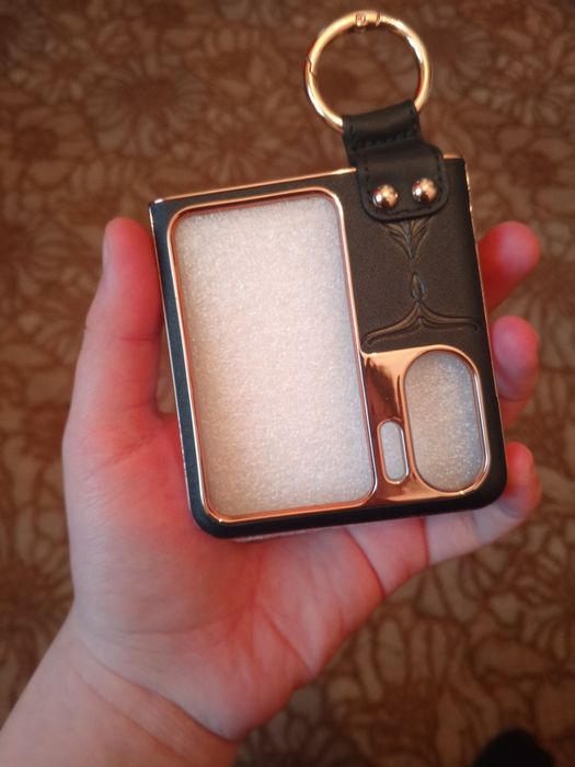 Продам чехол на телефон