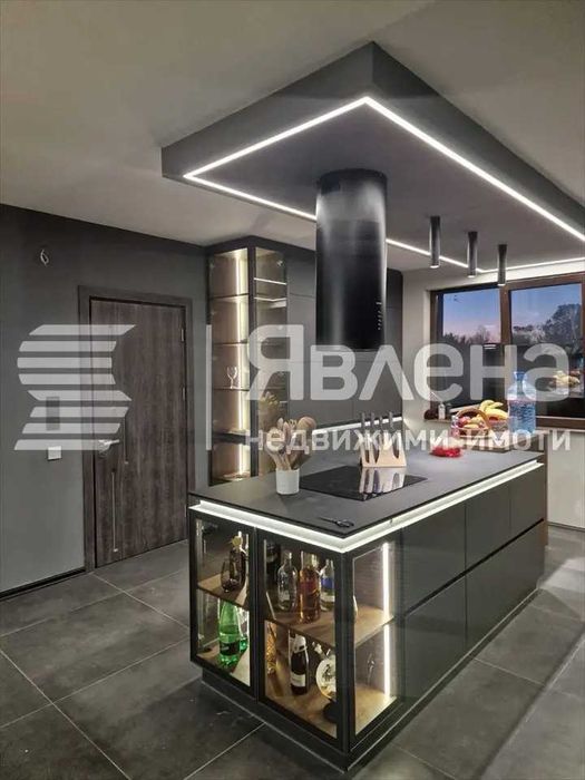 Продава се Къща в София, Център - 263 кв.м за 873 €/кв.м - Снимка #7