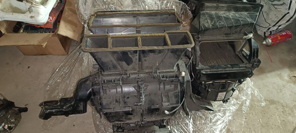 Продам корпус печки Тойота 40/45